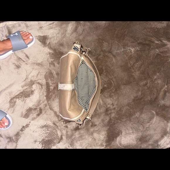 L.A.M.B. Gwen Stephani Lg Messenger Tan/Cream ππ - Picture 7 of 9